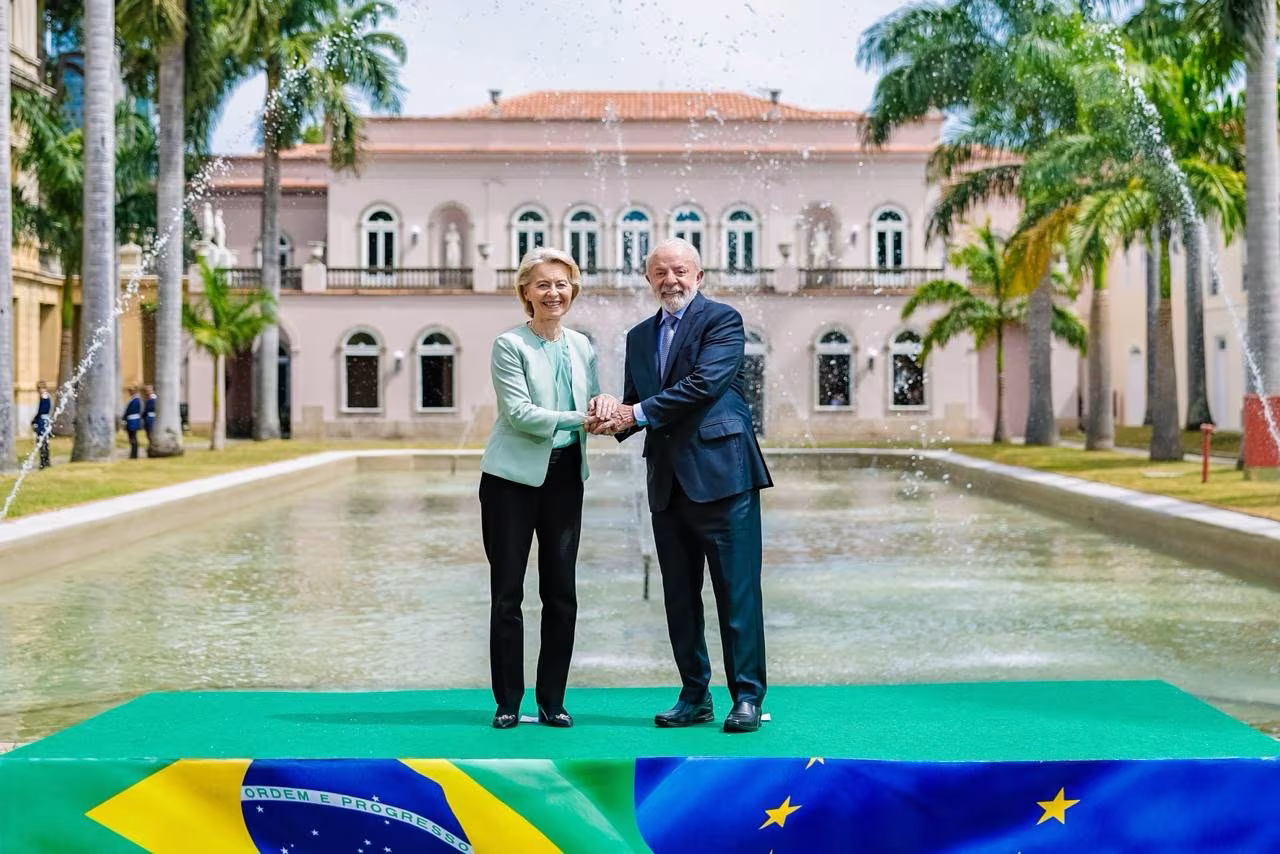 Ursula von der Leyen elogió el liderazgo de Lula en el cierre del acuerdo Mercosur–UE, que se firmará el 17 de enero en Asunción tras 25 años de negociaciones.